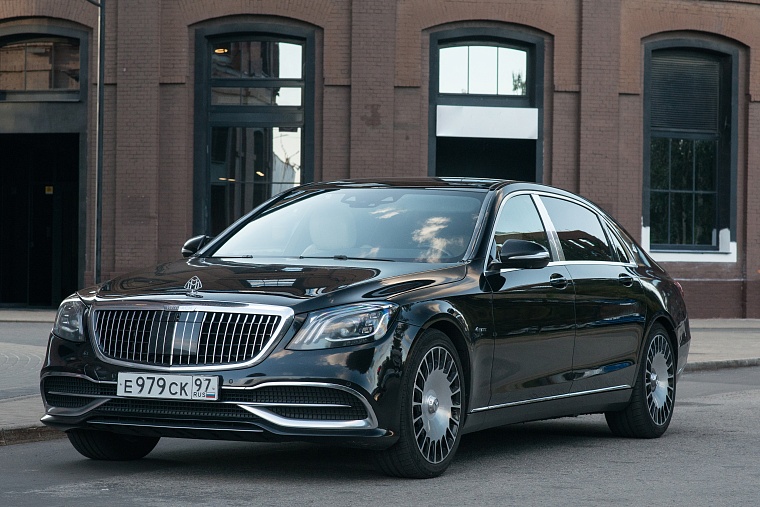 Mercedes-Benz Maybach S-класс 222  черный