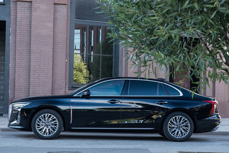 Hongqi Н5 черный