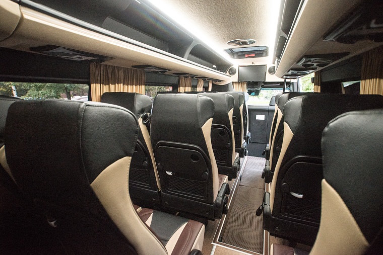 Mercedes-Benz Sprinter 907 Белый 19 мест