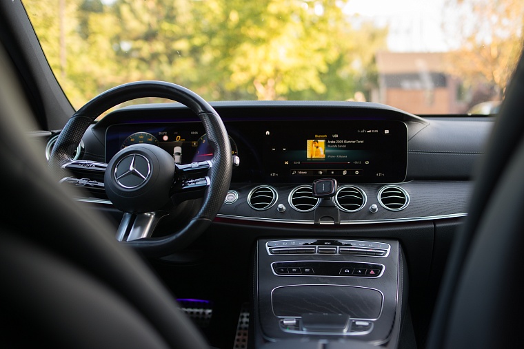 Mercedes-Benz E-Класс 213 белый