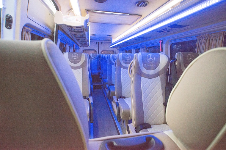 Mercedes-Benz Sprinter Белый 20 мест