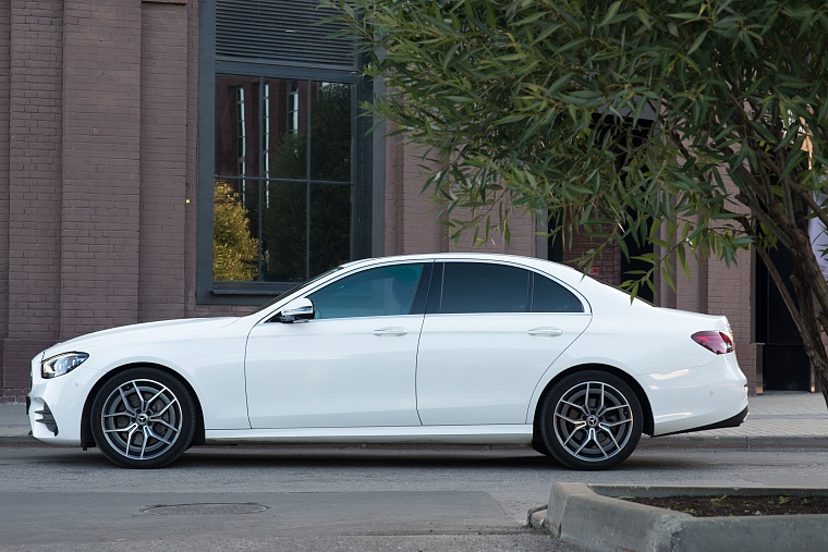 Mercedes-Benz E-Класс 213 белый