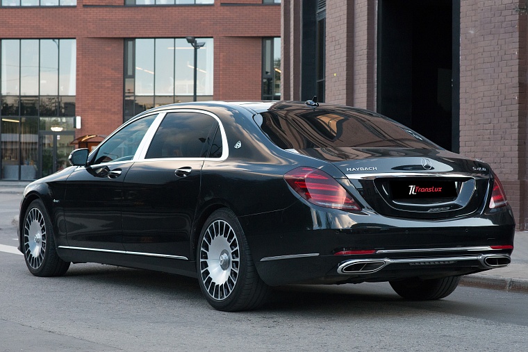 Mercedes-Benz Maybach S-класс 222  черный