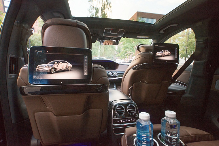 Mercedes-Benz S-класс 222 черный