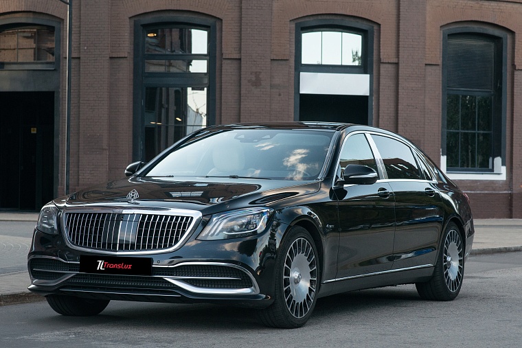 Mercedes-Benz Maybach S-класс 222  черный