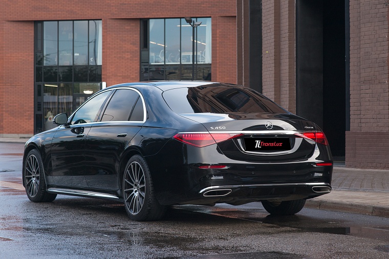 Mercedes-Benz S-класс 223 черный