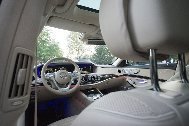 Mercedes-Benz Maybach S-класс 222 Белый