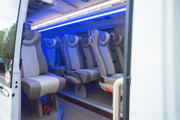 Mercedes-Benz Sprinter Белый 20 мест