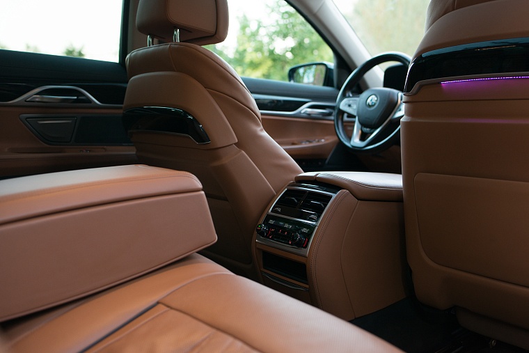 BMW-7