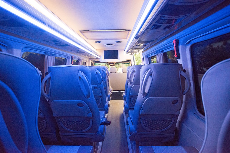 Mercedes-Benz Sprinter Белый 20 мест
