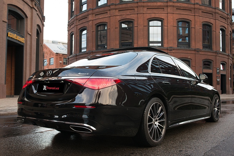 Mercedes-Benz S-класс 223 черный