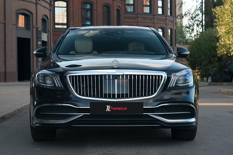 Mercedes-Benz Maybach S-класс 222  черный