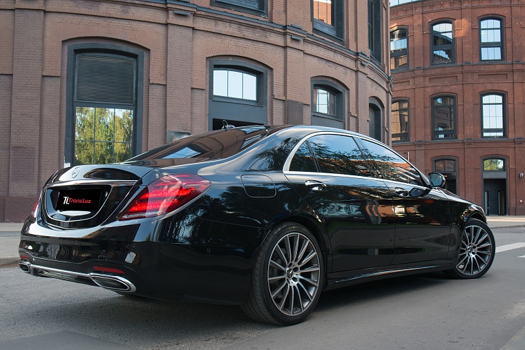 Mercedes-Benz S-класс 222 черный
