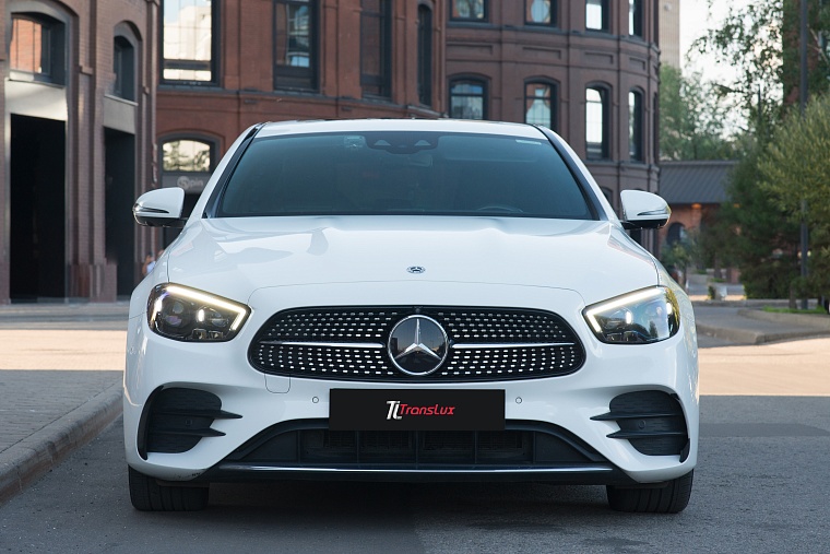 Mercedes-Benz E-Класс 213 белый
