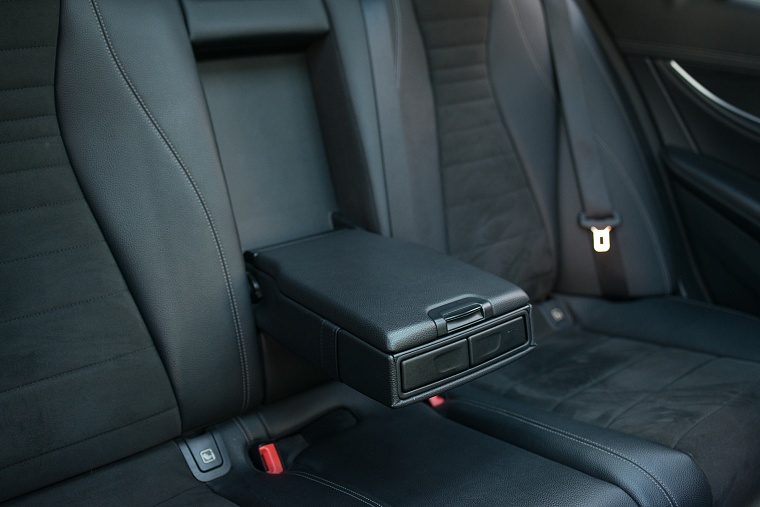 Mercedes-Benz E-Класс 213 черный