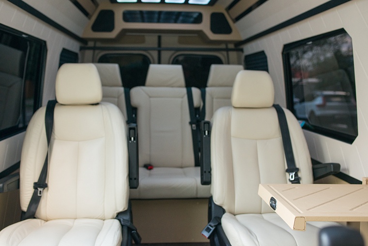 Mercedes-Benz Sprinter Черный 8 мест