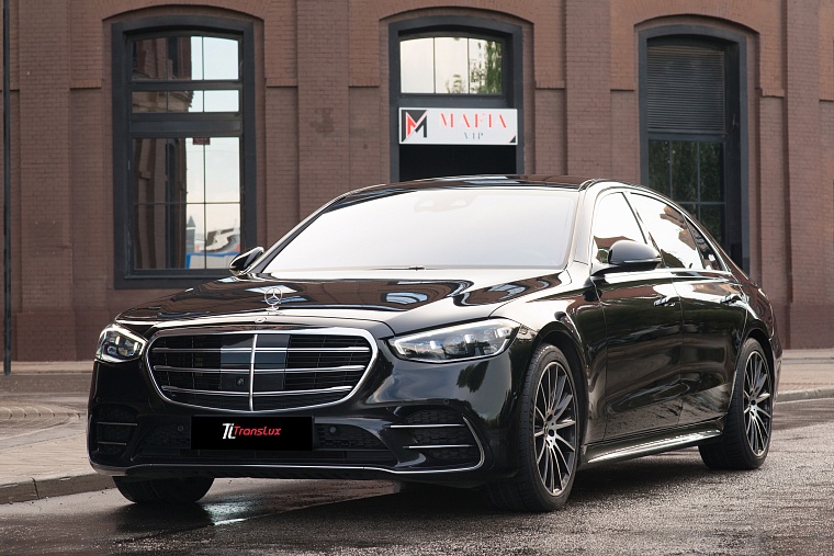 Mercedes-Benz S-класс 223 черный