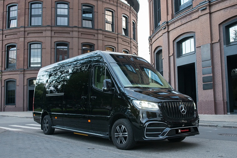 Mercedes-Benz Sprinter Черный 8 мест